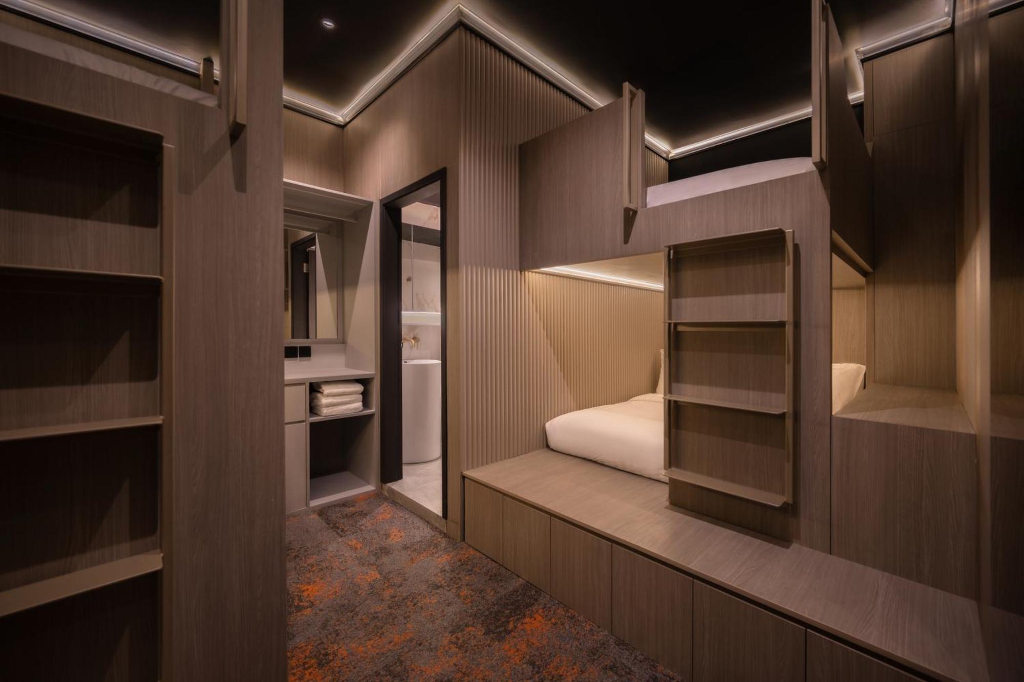 Cube Social Boutique Capsule Hotel At Boat Quay Singapur Exterior foto