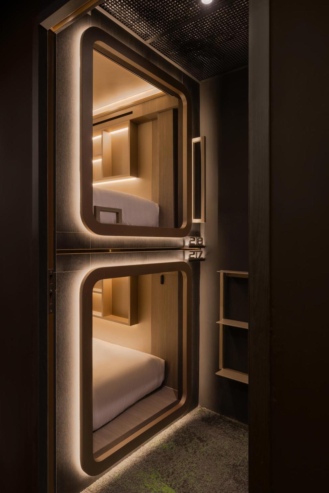 Cube Social Boutique Capsule Hotel At Boat Quay Singapur Exterior foto